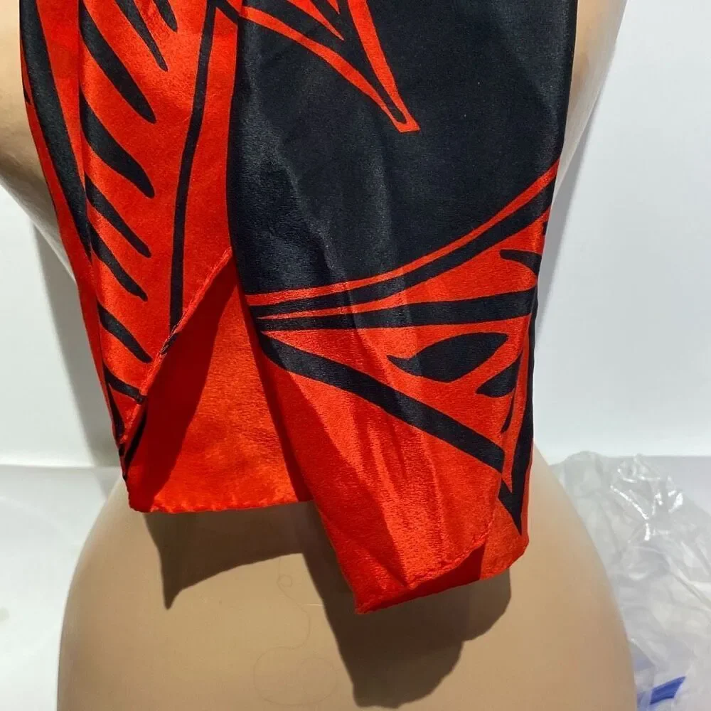 Liz Claiborne Women's Red Black Leaf Print Satin Square Scarf‎